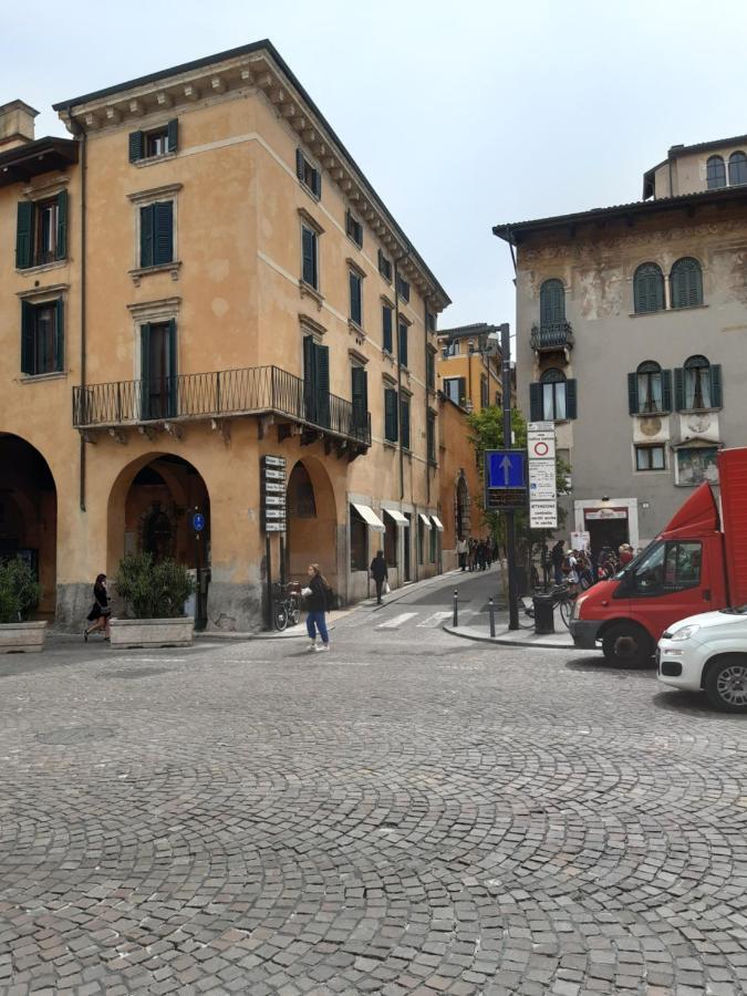 Suite Porta Borsari Verona Esterno foto